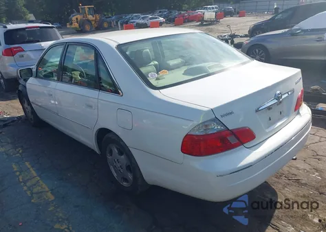 2003 Toyota Avalon Xls z USA, uszkodzony, nr VIN 4T1BF28B33U303212